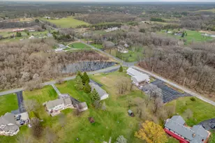 678 W Division Rd, Hebron, IN 46341 - Photo 30