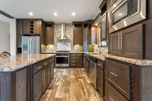 678 W Division Rd, Hebron, IN 46341 - Photo 40