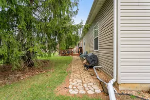 678 W Division Rd, Hebron, IN 46341 - Photo 12