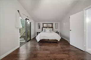 25 S Cherrywood Ln, Valparaiso, IN 46385 - Photo 12