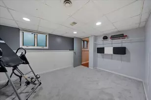 25 S Cherrywood Ln, Valparaiso, IN 46385 - Photo 30