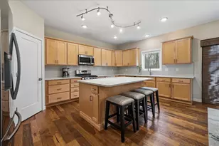 1040 Preserve Ln, Chesterton, IN 46304 - Photo 8