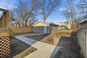 1039 Lane St, Gary, IN 46404 - Photo 24