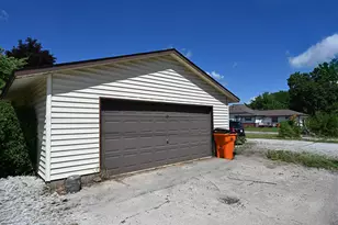 606 N Monticello St, Winamac, IN 46996 - Photo 6
