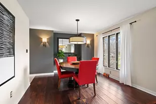 9468 Hilltop Dr, Saint John, IN 46373 - Photo 8