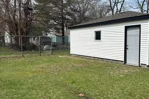 2640 Laporte St, Lake Station, IN 46405 - Photo 6