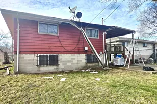 3340 W 20th Ave, Gary, IN 46404 - Photo 8