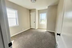 601 Burr St, Gary, IN 46406 - Photo 12