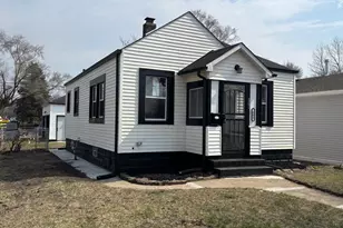 601 Burr St, Gary, IN 46406 - Photo 2