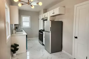 601 Burr St, Gary, IN 46406 - Photo 8