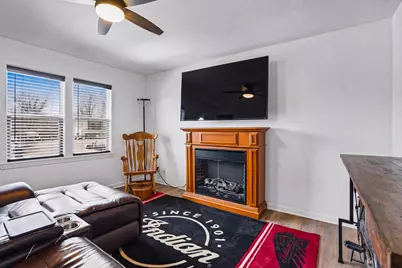 1216 W 37th Place, Hobart, IN 46342 - Photo 4