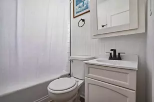 1216 W 37th Pl, Hobart, IN 46342 - Photo 10