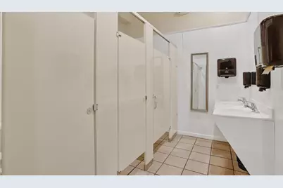 613 W Talmer Avenue, North Judson, IN 46366 - Photo 12