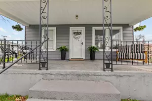 305 Garden St, North Judson, IN 46366 - Photo 1