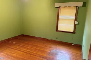 771 Durbin St, Gary, IN 46406 - Photo 6