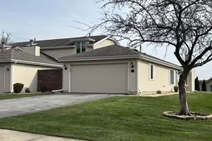 411 W Deerpath Dr W, Schererville, IN 46375 - Photo 1