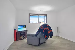 716 Moraine Trce, Schererville, IN 46375 - Photo 4