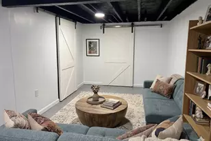 4690 Delaware St, Gary, IN 46409 - Photo 10