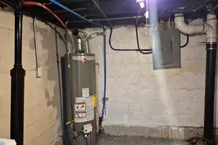 4690 Delaware St, Gary, IN 46409 - Photo 16