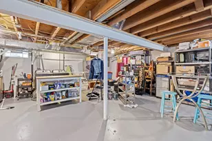 9320 Parkway Dr, Highland, IN 46322 - Photo 40