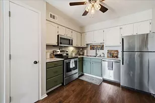 1079 Millpond Rd, Valparaiso, IN 46385 - Photo 6