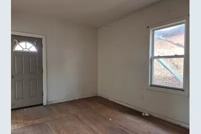 1113 W 11th Avenue, Gary, IN 46407 - Photo 2