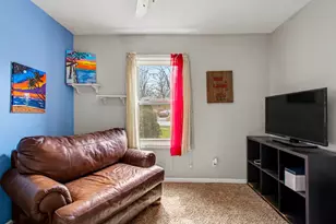 2624 Coral Dr, Hobart, IN 46342 - Photo 10