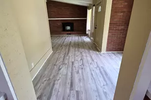 202 Randle St, Valparaiso, IN 46383 - Photo 10