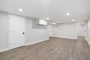 4203 E 12th Pl, Gary, IN 46403 - Photo 12