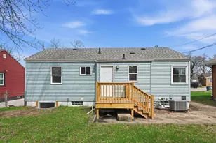 4203 E 12th Pl, Gary, IN 46403 - Photo 4