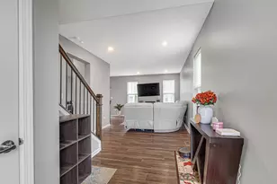 1865 E 110th Pl, Crown Point, IN 46307 - Photo 2