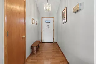 702 Admiral Dr, Chesterton, IN 46304 - Photo 4