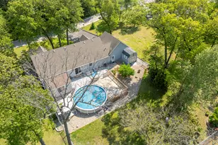 9754 N Charter Rd, Demotte, IN 46310 - Photo 4