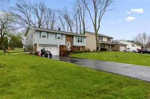 1802 Forest Ln, Crown Point, IN 46307 - Photo 2