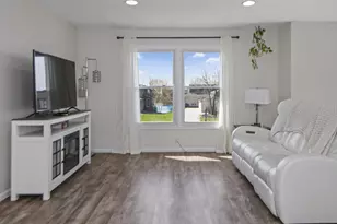 1802 Forest Ln, Crown Point, IN 46307 - Photo 6