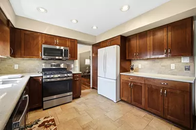 9456 Walnut Drive, Munster, IN 46321 - Photo 4