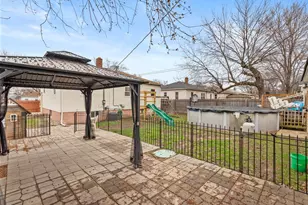 401 Tyler Ave, Hobart, IN 46342 - Photo 22