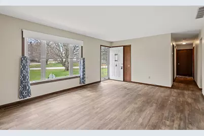 4720 E 1040 N, Demotte, IN 46310 - Photo 2