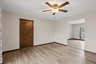 4720 E 1040 N, Demotte, IN 46310 - Photo 4