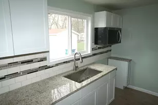 307 S East St, Knox, IN 46534 - Photo 8