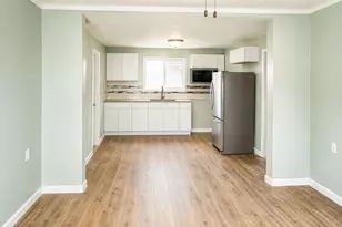 307 S East St, Knox, IN 46534 - Photo 6