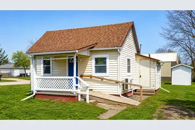 307 S East Street, Knox, IN 46534 - Photo 1