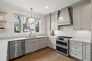 2017 Wildwood Ct, Chesterton, IN 46304 - Photo 8