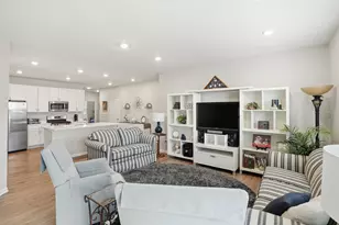 1820 E 110th Pl, Crown Point, IN 46307 - Photo 12