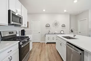 1820 E 110th Pl, Crown Point, IN 46307 - Photo 8