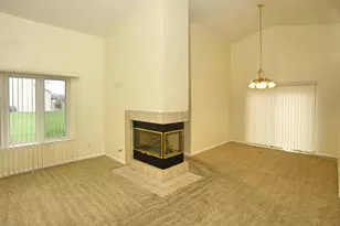 192 Heather Ln, Hobart, IN 46342 - Photo 10