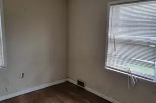 1982 Cleveland St, Gary, IN 46404 - Photo 16