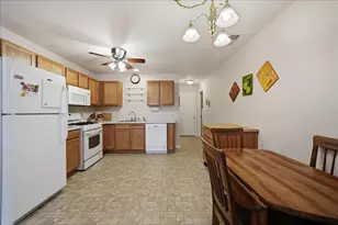 352 W 43rd Ct, Griffith, IN 46319 - Photo 6