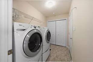 352 W 43rd Ct, Griffith, IN 46319 - Photo 16