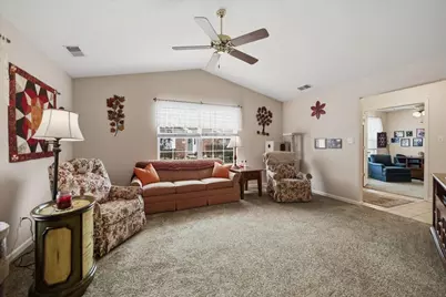 352 W 43rd Court, Griffith, IN 46319 - Photo 4